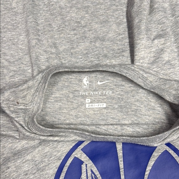 Nike Gray Long Sleeve with Blue Bridge Design Golden State Warriors - Picture 3 of 7